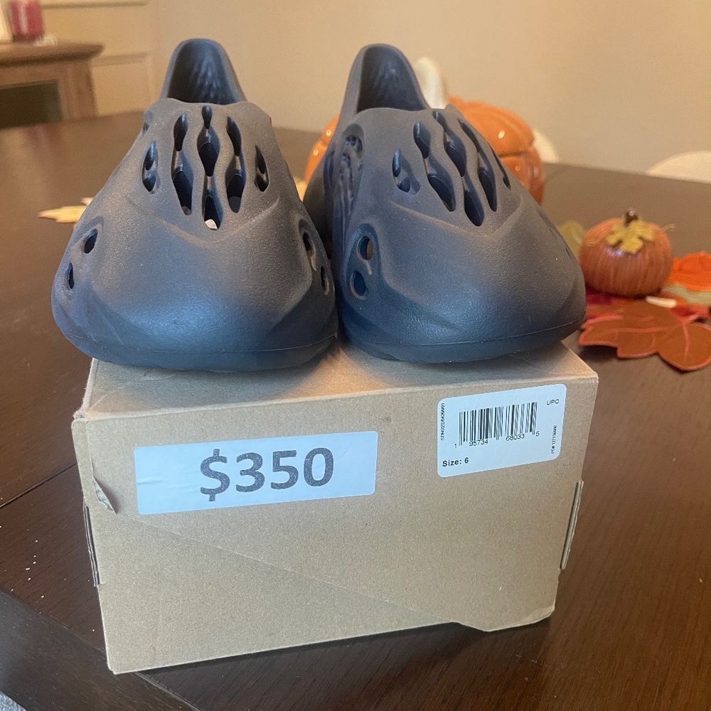 Yeezy Foam Runners